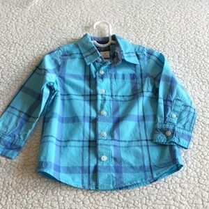 Oshkosh size 3T boy shirt